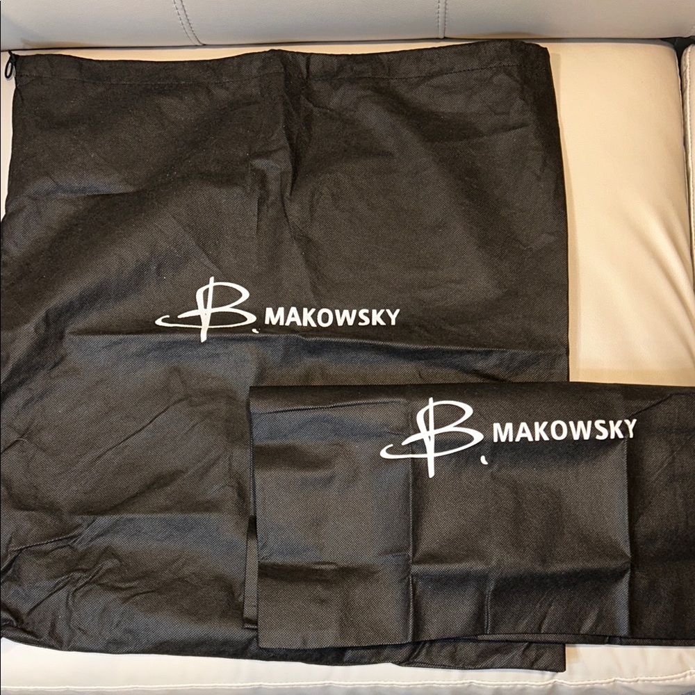 B Makowsky Cotton Fabric Dustbag Set